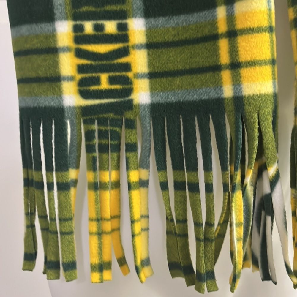 Green Bay Packers Vibrant Soft Cozy Green Yellow White Fleece Football Scarf- OS - Picture 4 of 7